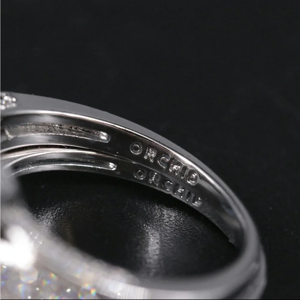 Elegant Silver Women's Ring